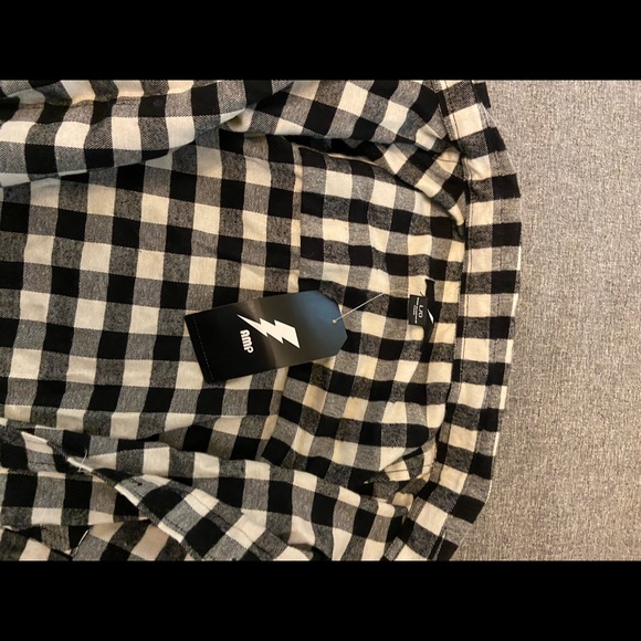 Amp button down - Picture 2 of 4